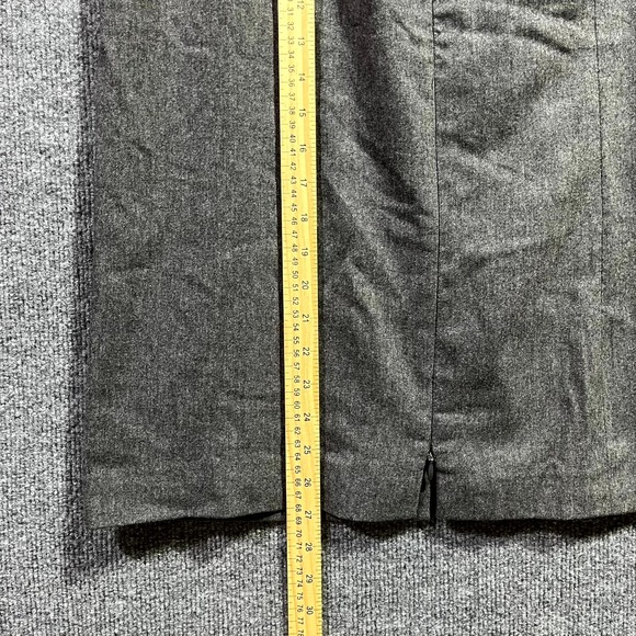 Armani Collezioni Midi Pencil Skirt Womens 12 Grey Wool Front Zip Streetwear - Picture 2 of 9